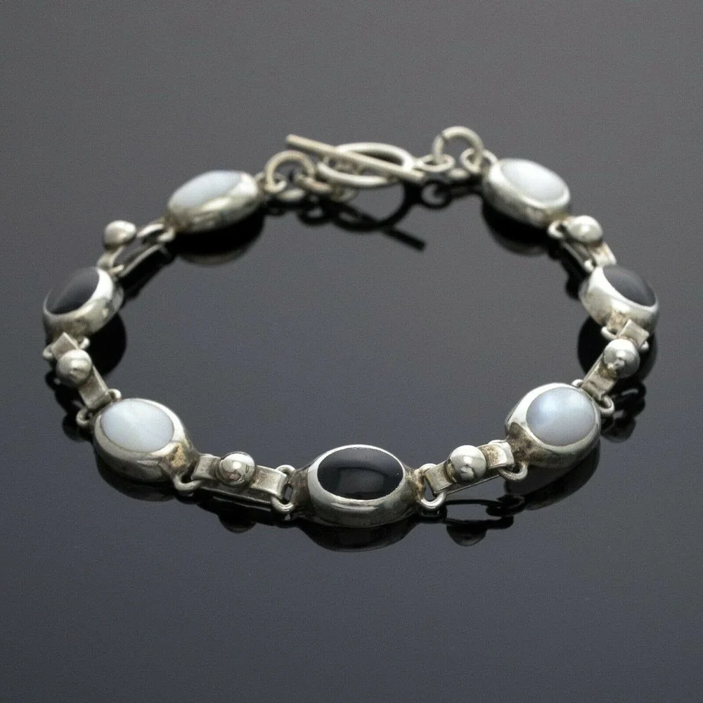 Vintage Mexican Sterling Silver MOP Onyx Cabochon Toggle Bracelet 7.5"